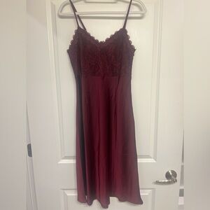 Mystree Burgandy Lace Midi Dress sz Small NWT